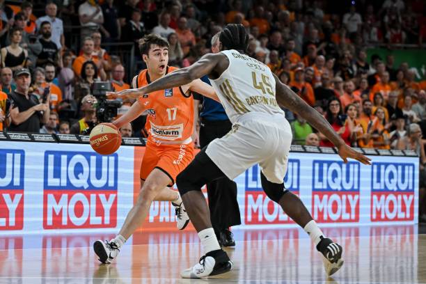 利用反击策 利用反击策