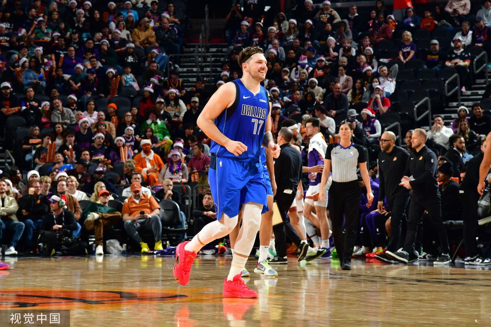 展现出了色 展现出了色