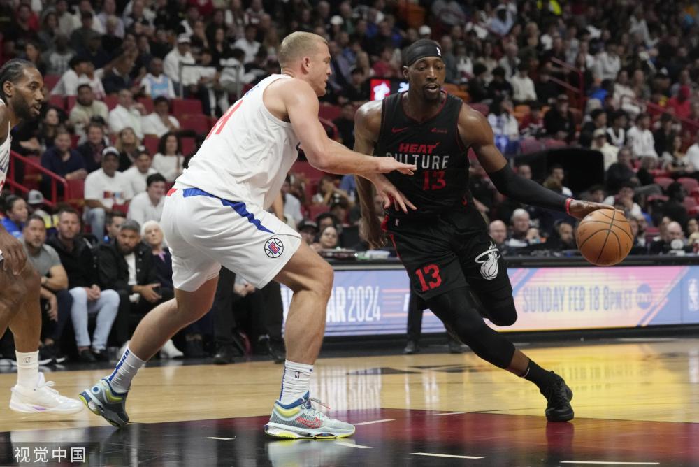 左右边锋 左右边锋